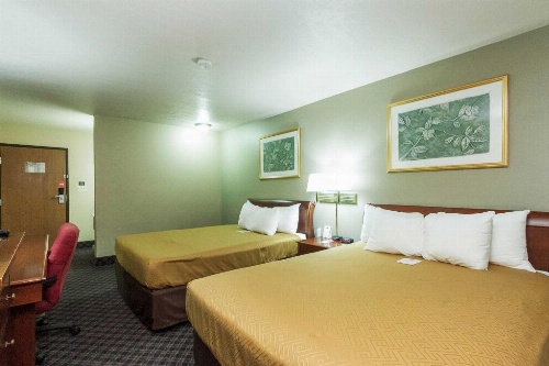 Econo Lodge Inn & Suites Des Moines image 19