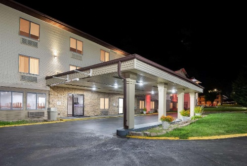 Econo Lodge Inn & Suites Des Moines image 38