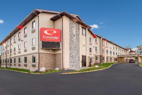 Econo Lodge Inn & Suites Des Moines image 40
